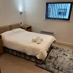 Daire Centre Flat Available For Bookings Of 2 Weeks Or *