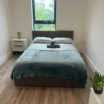 Cozy, Stylish Modern 2 Bedroom Entire Flat