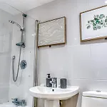 Apartamento 2br Flat - Free Parking - Old Trafford - Weekly Rates Manchester