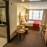 The Alan 4*