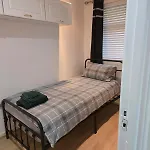 Daire Stylish To Rent 100m From The Etihad And Coop Live *