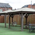 Daire For Students Only - Tatton House In *
