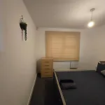 Spacious 2 Bedroom Centre Daire