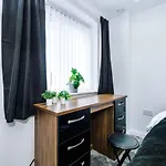 Appartement Luxury 3 Bedroom House Close To Center *