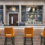 ホリデイ シティ センター ホテル 4*