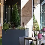 ホテル ホリデイ シティ センター 4*