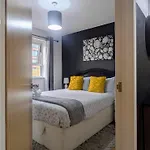 Lord Street With Free Parking & Wifi- Salford Uni, Victoria Station, Ao Arena アパート