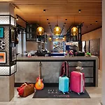 Hotel Moxy