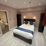 Ville Hotel Hotel