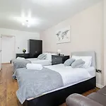 Rusholme Apartmán *