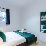New, Luxe 2br, Manchester, Pool Table, Parking, Balcony, Ps4 Lägenhet Manchester