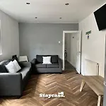Daisybank Co-living - Private Self-cater Holiday home *