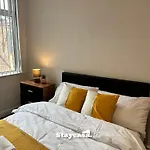 Daisybank Co-living - Private Self-cater Holiday home Manchester