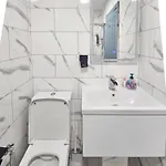 Tatil Evi Beresford Co-living - Private Self-cater Manchester