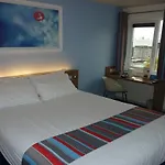 Hotel Travelodge Upper Brooks Street 3*