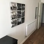 Rusholme Apartmán *