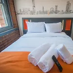 Easyhotel