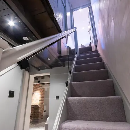Prázdninový dům Luxury Georgian Town House With Roof Garden By Pillo Manchester