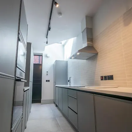 Luxury Georgian Town House With Roof Garden By Pillo