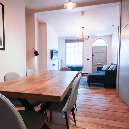 Luxury Georgian Town House With Roof Garden By Pillo * Manchester