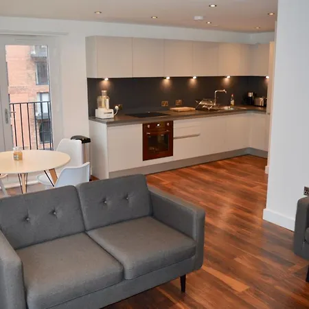 Modern 2 Bedroom In