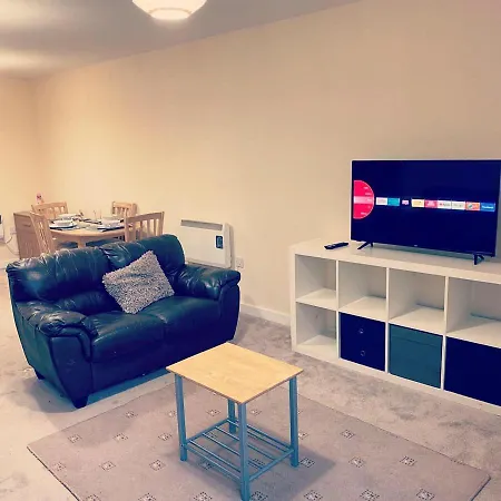 Immaculate 2-bed In Manchester