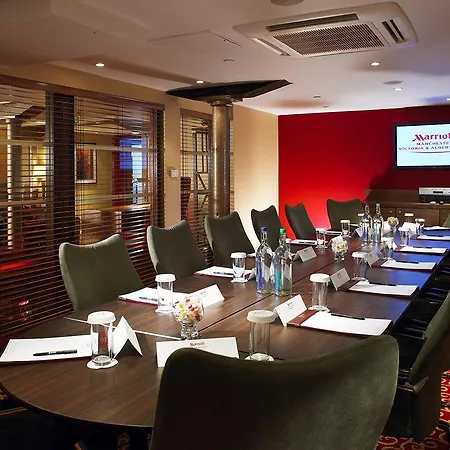 Marriott Victoria & מלון 4*
