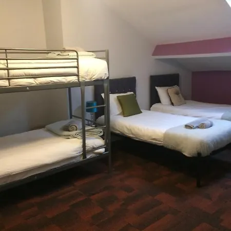 曼彻斯特皇后旅馆 招待所 3*