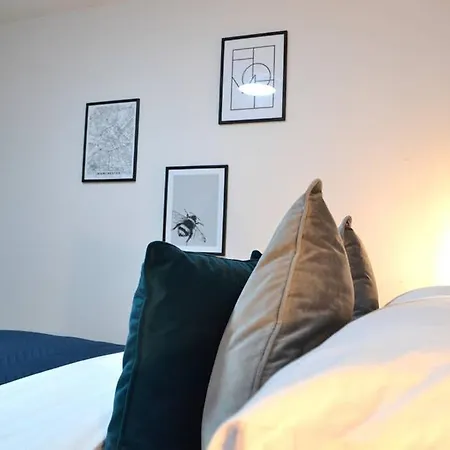 Reb's Den @ Northern Quarter Manchester