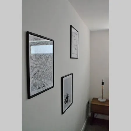 Reb's Den @ Northern Quarter * Manchester