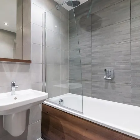 Lägenhet City Centre 2 Bedroom Luxury Townhouse - With An Outdoor Hot Tub