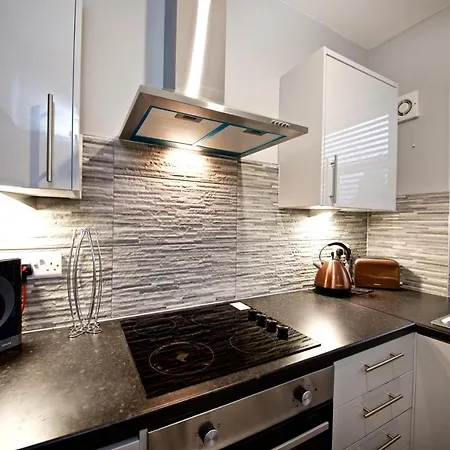 Beautiful Cozy With Free Parking *