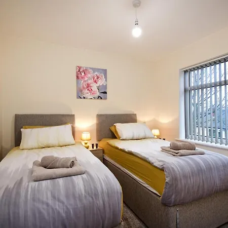 Дом отдыха Beautiful Cozy With Free Parking