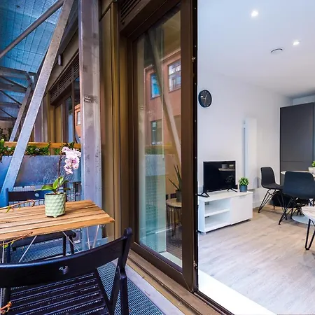 Hilltop Serviced - Piccadilly Appartement *