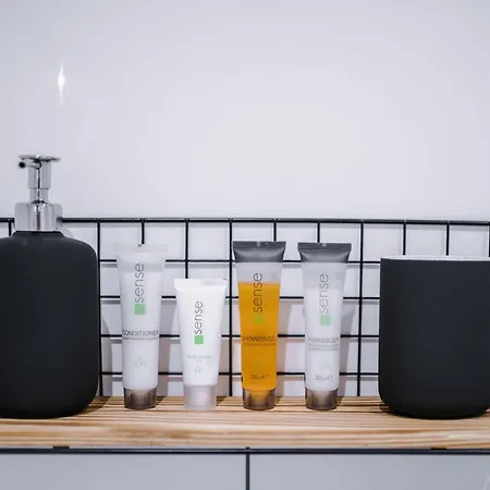 Hilltop Serviced - Piccadilly