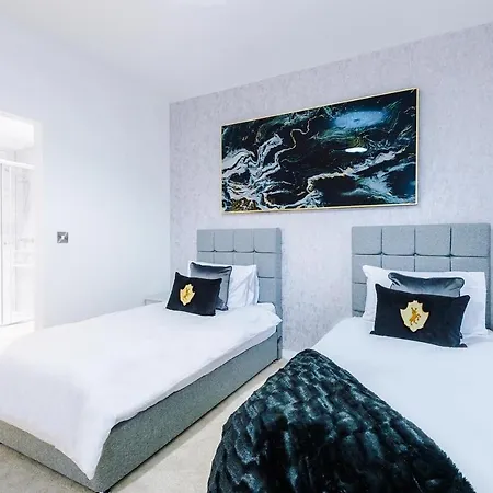 2 Bedroom Hosted By Mcr Dens Lägenhet Manchester