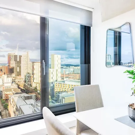 Hilltop Serviced - Deansgate * مانشستر