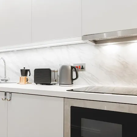 Stunning Designer 2 Bed In Heart Of City Апартаменты
