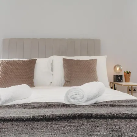 Stunning Designer 2 Bed In Heart Of City Манчестер