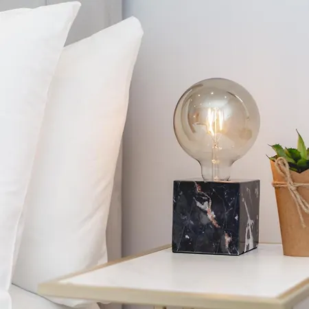 Апартаменты Stunning Designer 2 Bed In Heart Of City