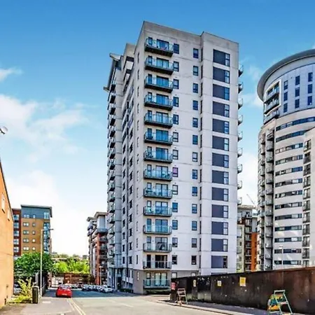 Impeccable 2-bed - Central Apartmán