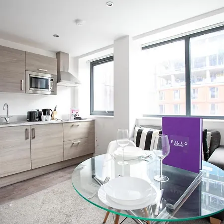 Cosy Central In Heart Of City Centre Апартаменты