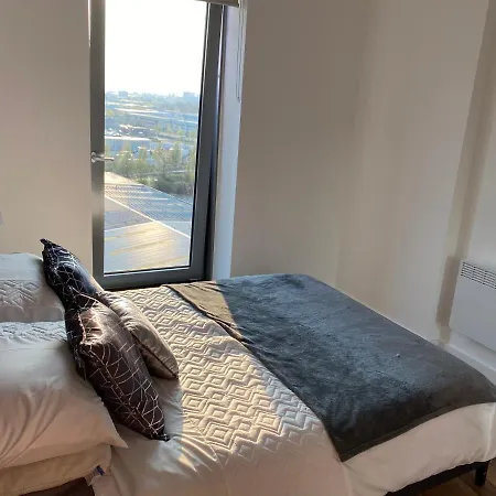 1 Bedroom Lovely In Salford Quays Free Street Parking Subject To Availability Appartement Manchester