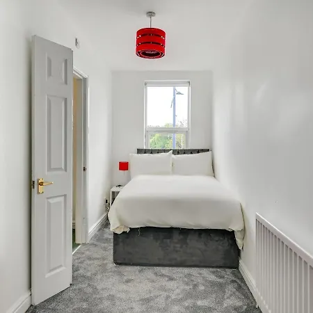 View 3* Salford (Greater Manchester)