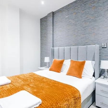 The Popworks 2 Bedroom - Mcr Dens Apartment *