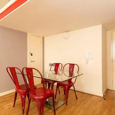 Апартаменты Guestready - Pleasant 2Br Apartment In Northern Quarter Манчестер