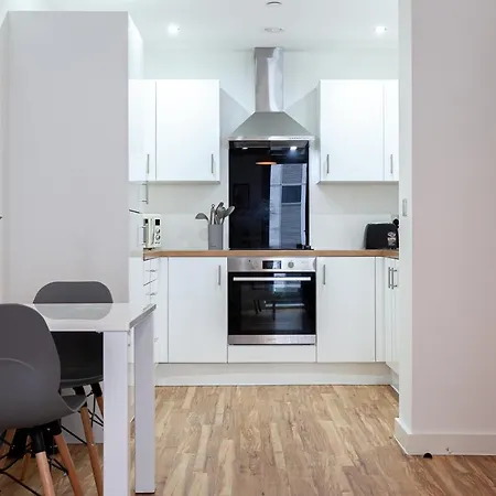 A Modern And Trendy 1 Bed Apartment In Media City דירה מנצ'סטר