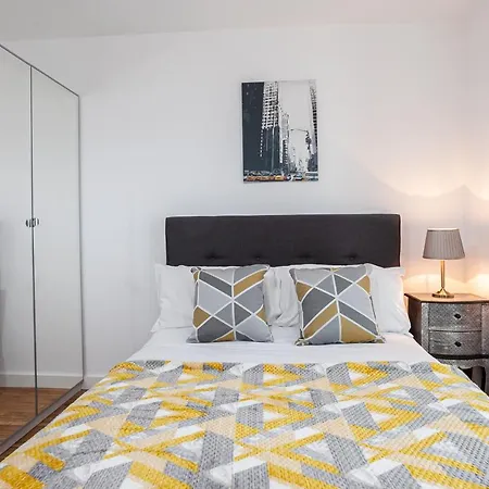 A Modern And Trendy 1 Bed Apartment In Media City * מנצ'סטר