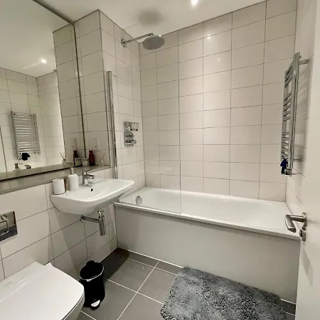 Prázdninový dům Pass The Keys Stylish Central Manchester Townhouse With Parking