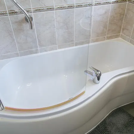 Captivating 2-bed In شقة *